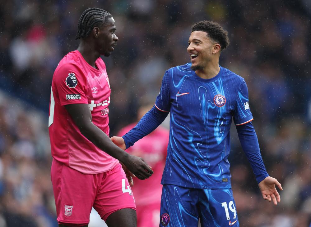 球场选择以 球场选择以